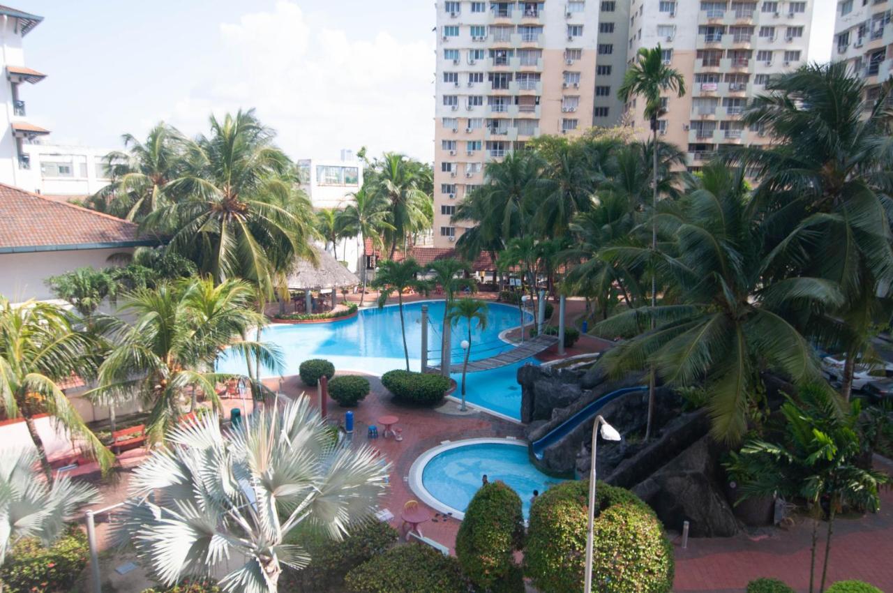 Condo at Melaka Raya by IdealHub Bagian luar foto